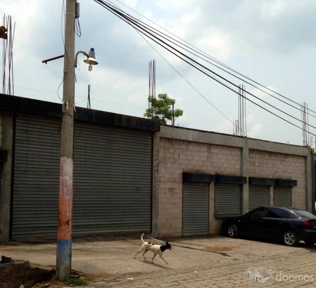 LOCALES COMERCIALES CON CASA EN SANTA ROSA DE LIMA - 1