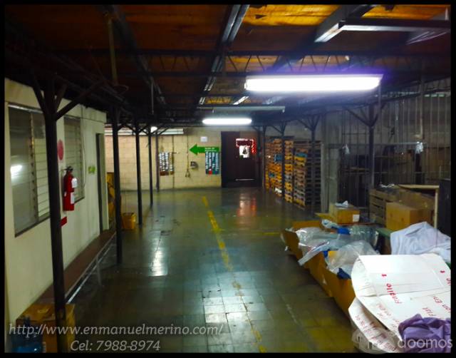 Bodega sobre boulevar Venezuela - 8