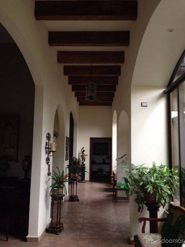 QUINTAS DE SANTA ELENA VENDO CASA PRECIOSA DE UN NIVEL - 1