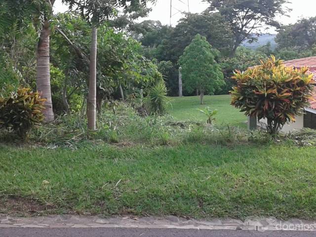 SE VENDE TERRENO EN RESIDENCIAL LA HACIENDA ( EXCELENTE PRECIO) - 1