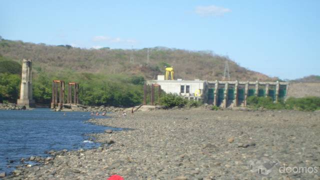 terreno con casa - 1
