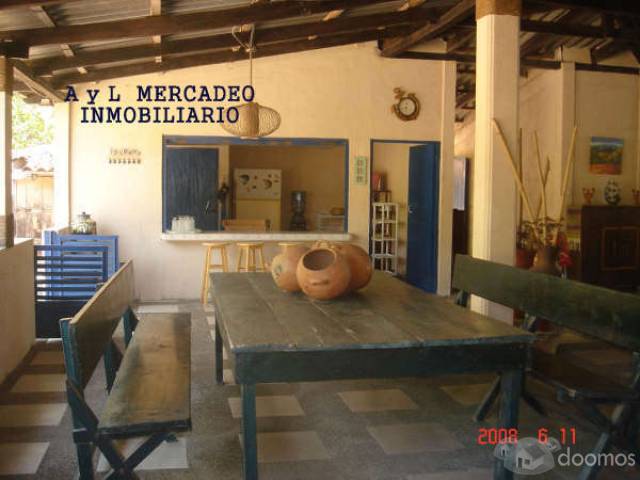 CASA DE PLAYA EN VENTA EN BARRA DE SANTIAGO - 1