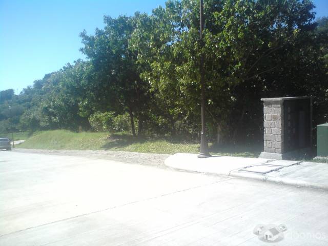 TERRENO URBANIZADO EN CONDOMINIO HABITACIONAL - 1