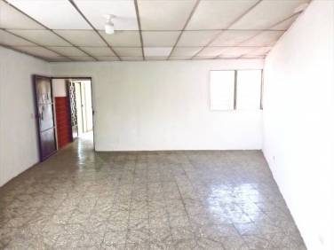 SE VENDE CASA DE ESQUINA EN COLONIA DINA. - 1