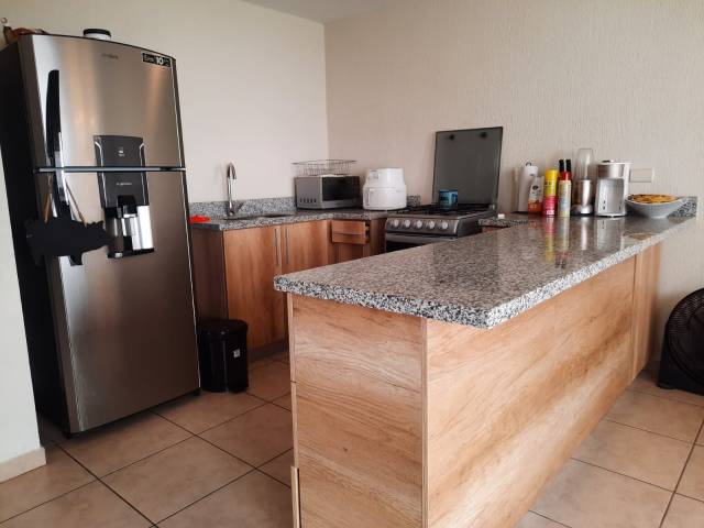 ALQUILER DE VIVIENDA SEMIAMUEBLADA - 1