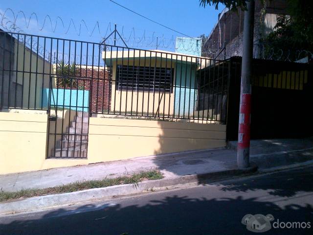 Vendo casa grande, remodelada bonita. - 1