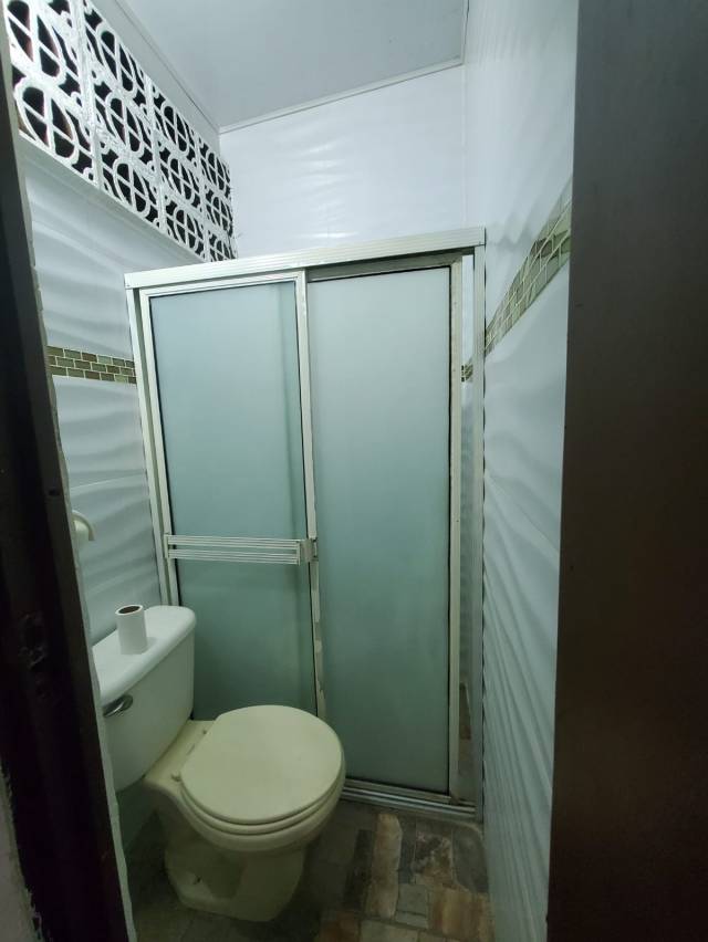 CASA UNIFAMILIAR EN VENTA - 5