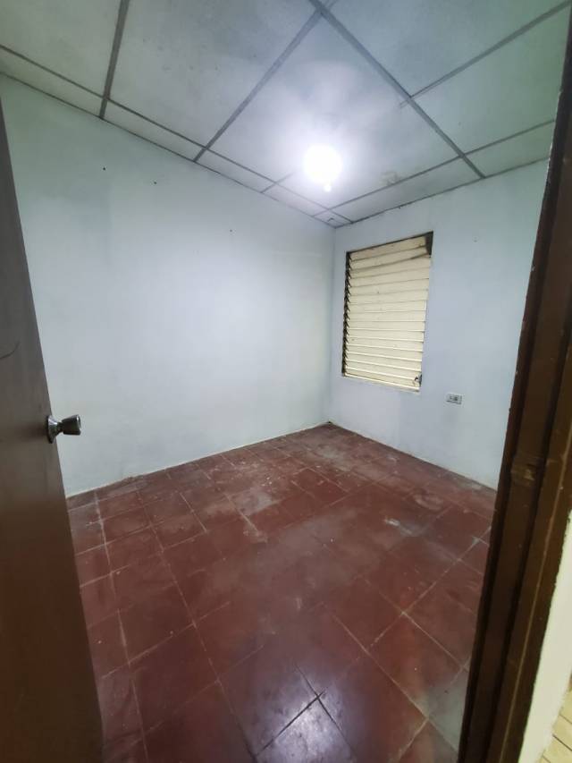 CASA UNIFAMILIAR EN VENTA - 6
